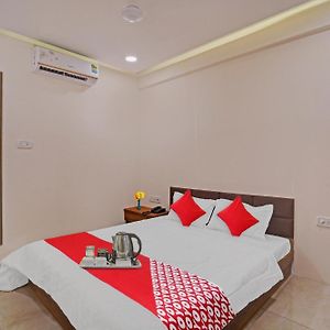 Hotel O Paradise